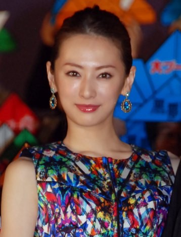 北川景子さん 美白 モデル タレントが愛用してる日焼け止め 紫外線対策 Naver まとめ