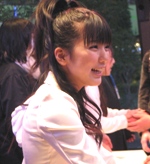 真野恵里菜、寒さを吹き飛ばす、熱気あふれる新曲イベント 