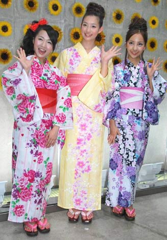 AKB48 이타노 토모미등 호리프로 소속 아이돌 50명이 유카타 모습으로 집합!! | 인스티즈