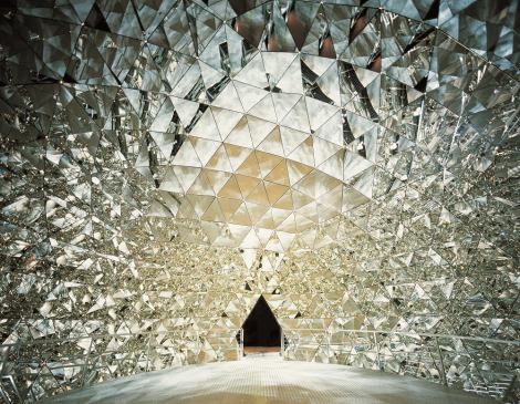 XtXL[̑n120NLOuhubN@Crystal Dome by Andre? Heller at Swarovski Crystal Worlds, 1995 iCjSwarovski 