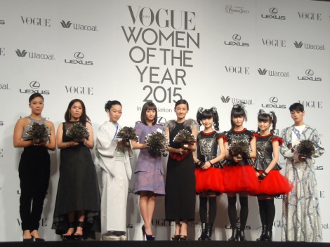 wVOGUE JAPAN Women of the Year 2015x܎ɏoȂ܎҈ꓯijjEnqIAfUCi[EoAƁEގqALAgcrABABYMETALA_T[Utt̐t iCjORICON NewS inc. 