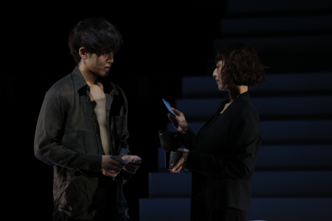 (左から)松坂桃李、高岡早紀\u003d松坂桃李\u003d舞台『娼年