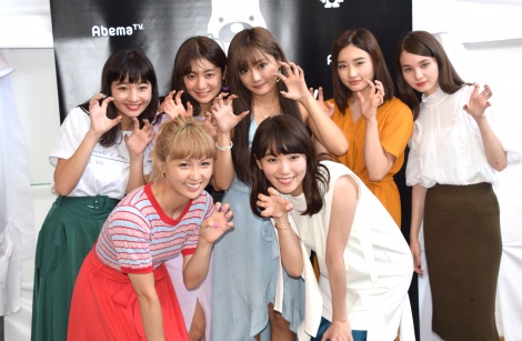 『Abema TVオリジナル番組野外イベント「Abema Fes」』に登場した(前列左から)Dream Ami、飯豊まりえ、(後列左から)大和屋穂香、齊藤英里、菅原りな、菅原里奈、安倍乙、マーシュ彩 (C)ORICON NewS inc.