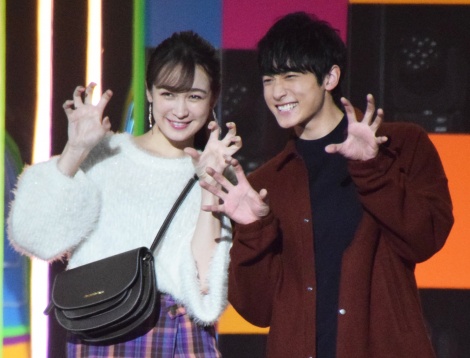 『ViVi Night in TOKYO 2018 HALLOWEEN PARTY』に登場した(左から)藤井サチ、小関裕太 (C)ORICON NewS inc.
