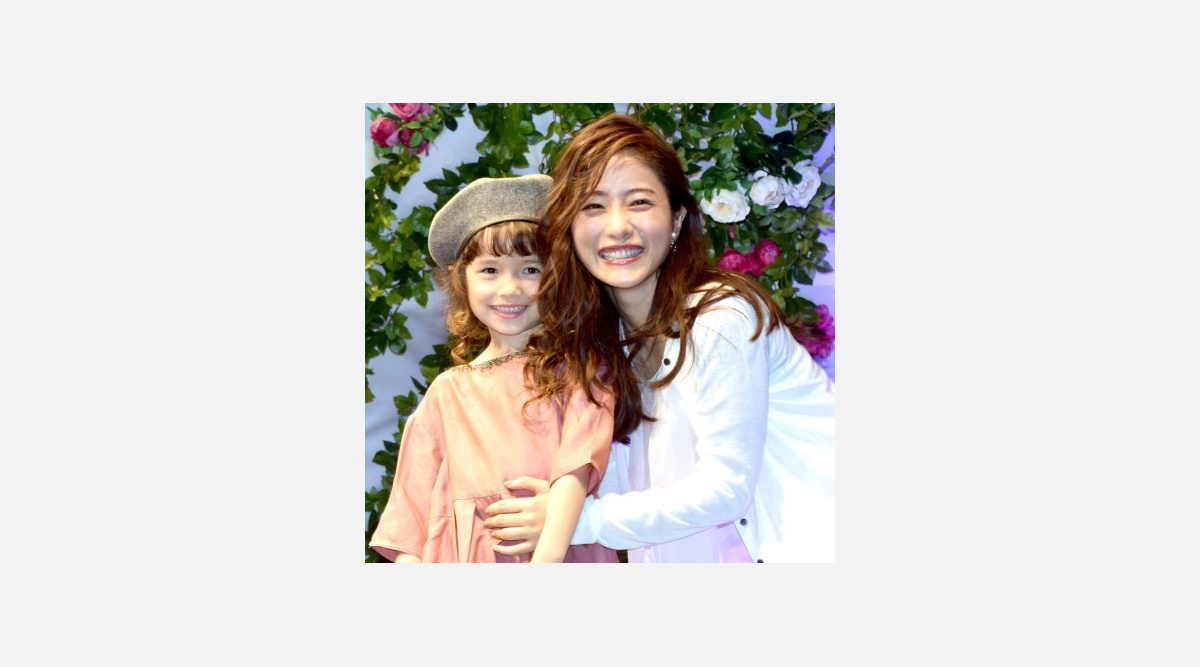 石原さとみ 赤ちゃんにメロメロ 一緒にお風呂入ったり おむつを変えたり Oricon News 石原さとみ 赤ちゃんにメロメロ 一緒にお風呂入ったり おむつを変えたり Oricon News