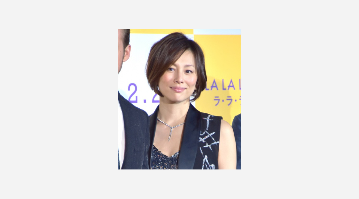 米倉涼子 離婚後初の公の場 声掛けにチラ見も無言 Oricon News