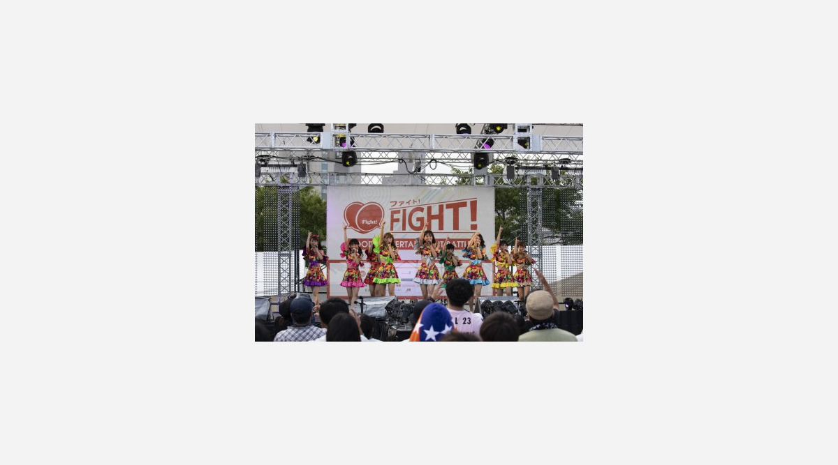 Super Girlsが食と音楽の祭典 Fight Inお台場 で白熱ライブ Oricon News Super Girlsが食と音楽の祭典 Fight Inお台場 で白熱ライブ Oricon News