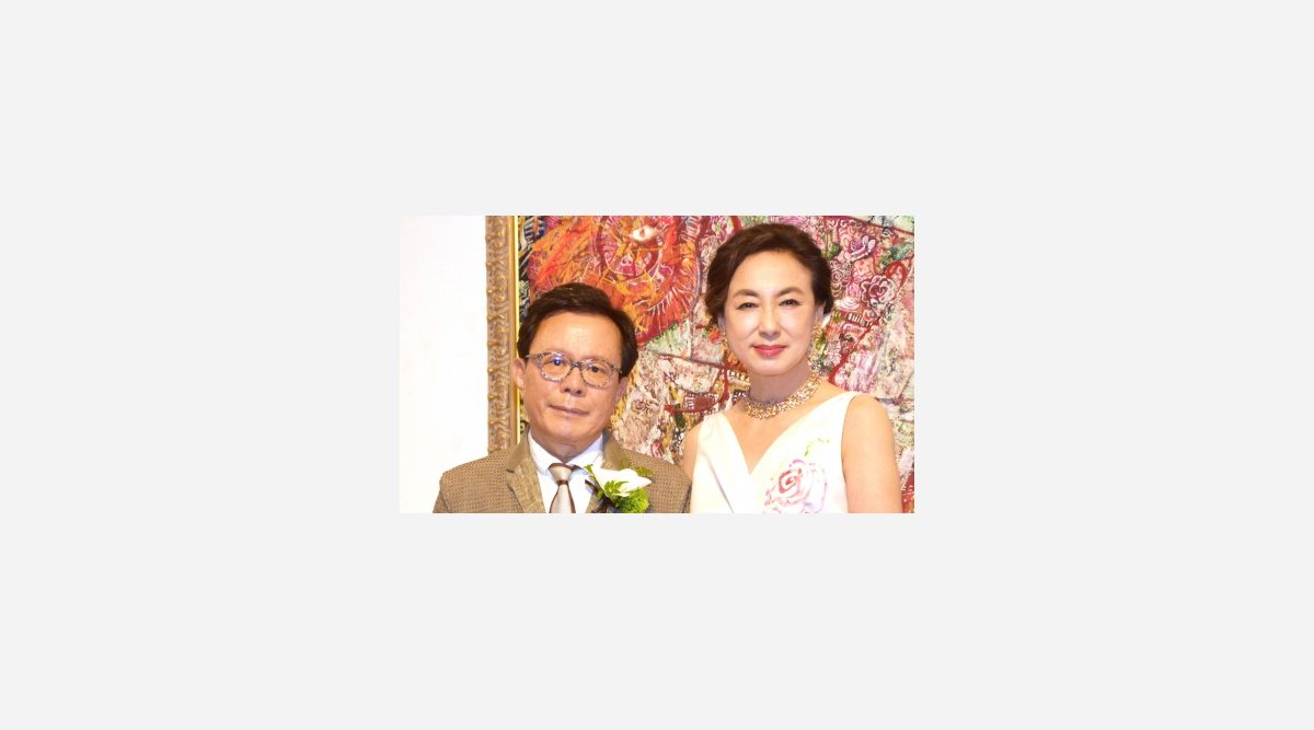 猪瀬直樹氏 蜷川有紀 2ショットで婚約会見 猪瀬氏は 甘え上手 Oricon News