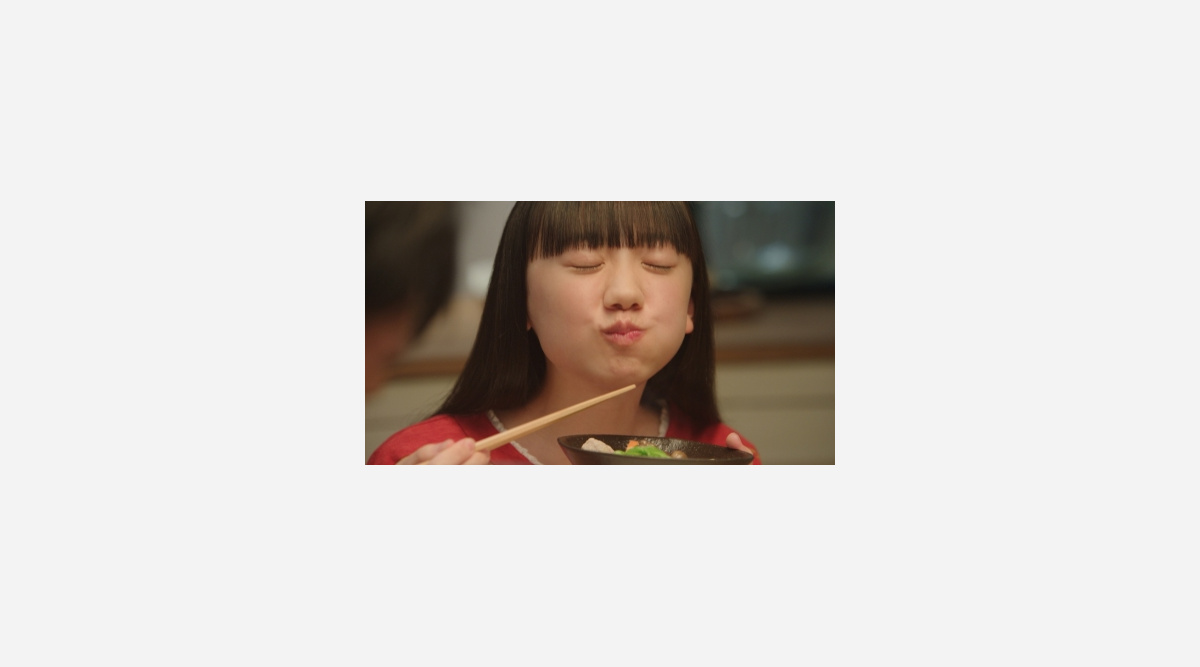 芦田愛菜 新cmで佐藤二朗と変顔合戦 初共演に 笑いすぎてお腹が痛い Oricon News 芦田愛菜 新cmで佐藤二朗と変顔合戦 初共演に 笑いすぎてお腹が痛い Oricon News