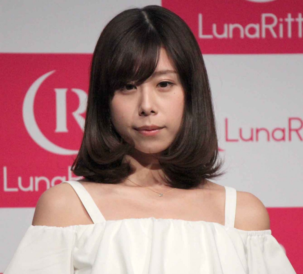 有村藍里 美容整形のきっかけは 口元が残念 家族からの反応も明かす Oricon News