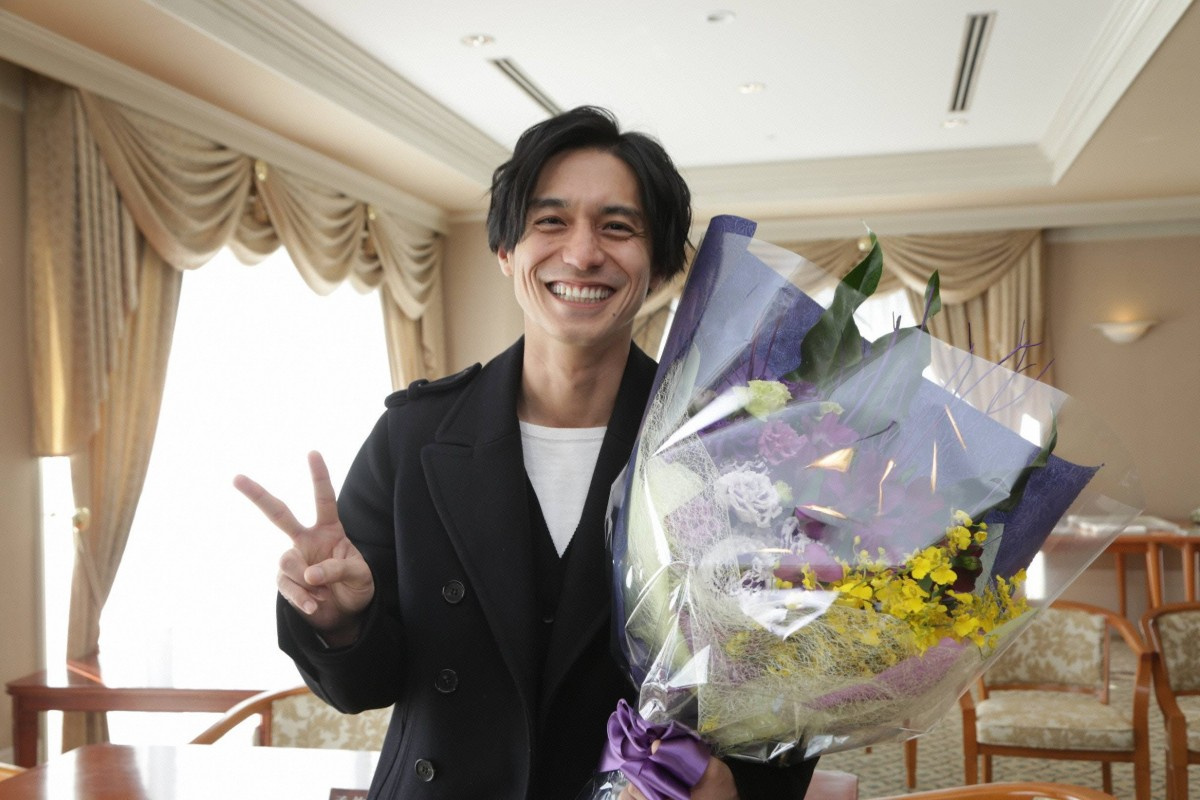錦戸亮 月9クランクアップに笑顔 打ち上げで楽しいお酒が飲めたら Oricon News 錦戸亮 月9クランクアップに笑顔 打ち上げで楽しいお酒が飲めたら Oricon News