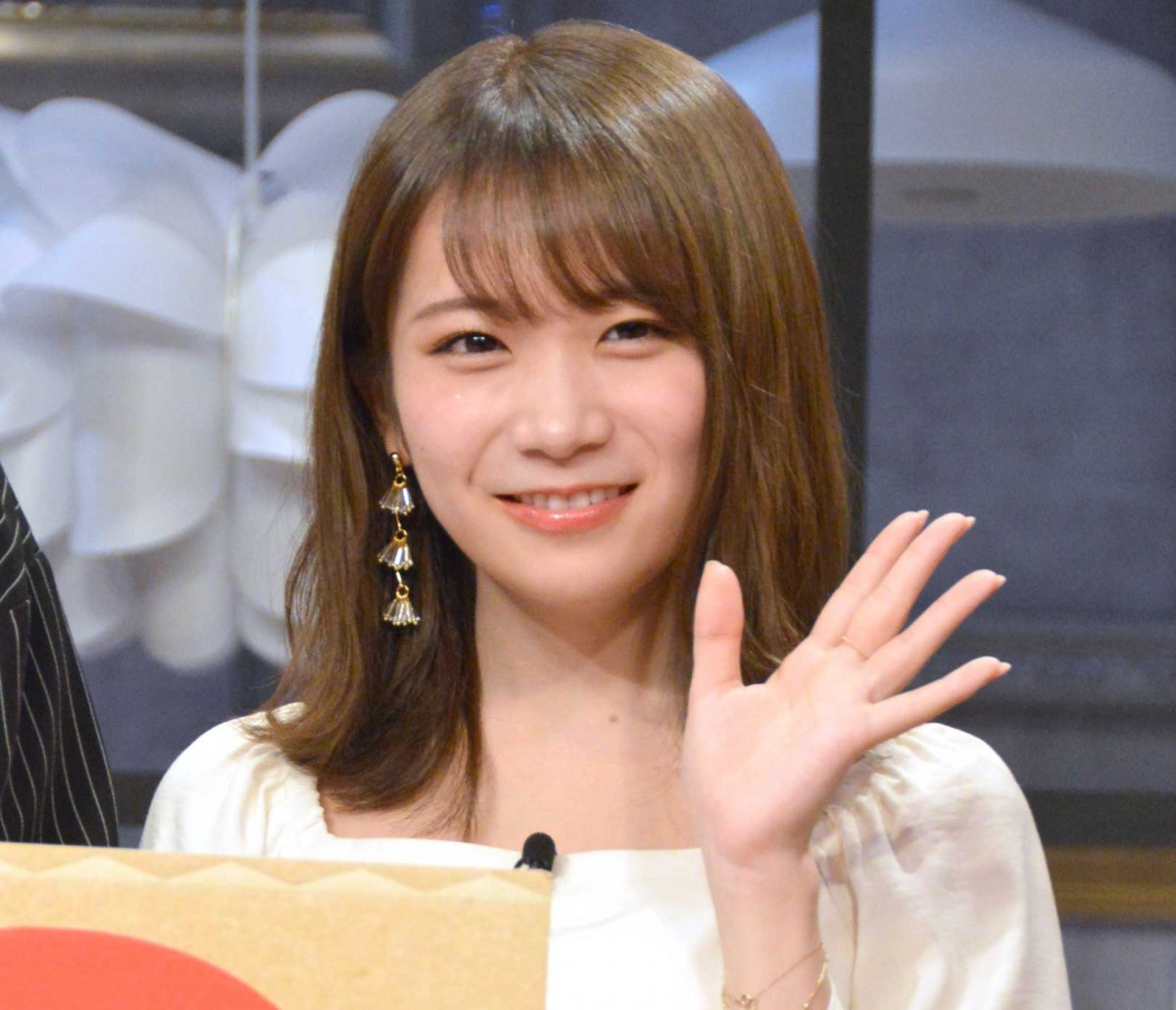 秋元真夏 万能型 生田絵梨花に嫉妬 チャンネル変えちゃいます Oricon News