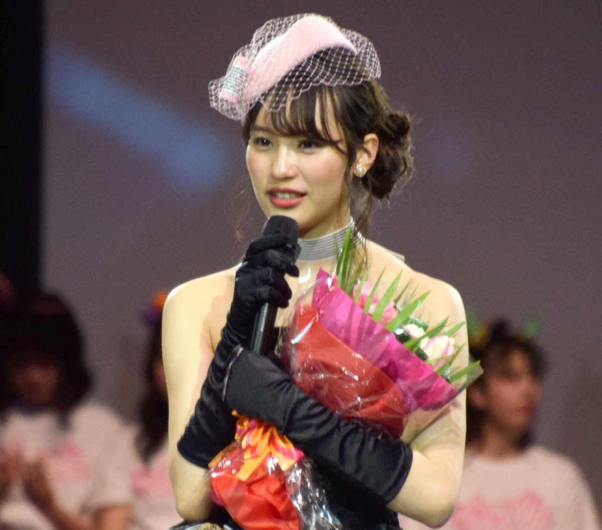 南沙良 秋田汐梨らニコモ7人が涙の卒業式 本当にありがとうございました Oricon News 南沙良 秋田汐梨らニコモ7人が涙の卒業式 本当にありがとうございました Oricon News