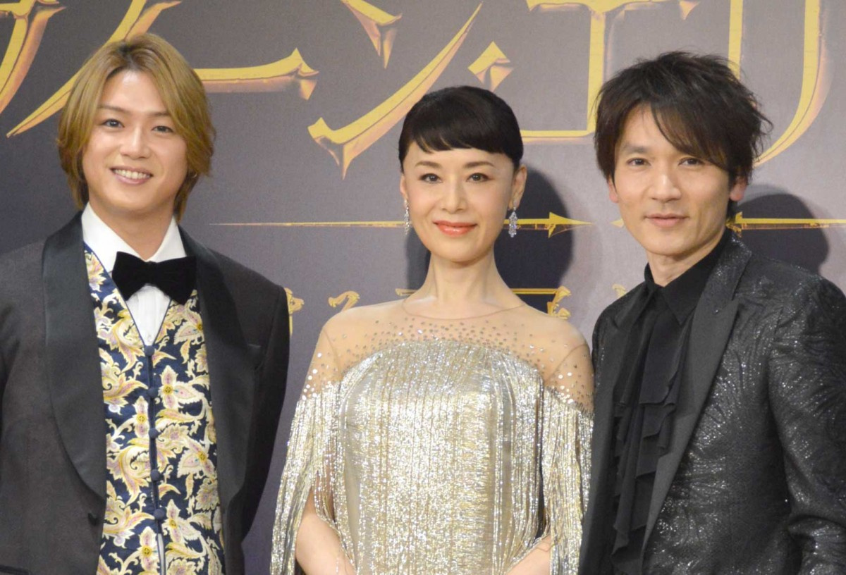 大地真央 長野博 高木雄也に挟まれご満悦 こんな素敵な2人を Oricon News 大地真央 長野博 高木雄也に挟まれご満悦 こんな素敵な2人を Oricon News