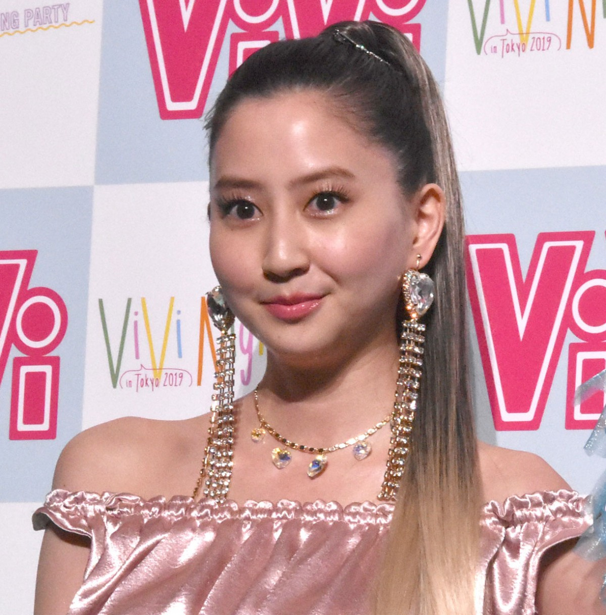 河北麻友子 Vivi 専属モデルラストイベントは 100 泣くけど 笑顔でバイバイする Oricon News