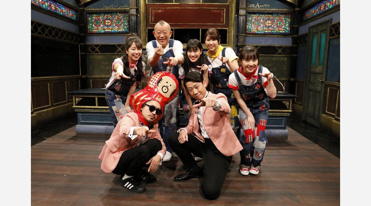 C K Clievy かぶりもの 一挙披露 笑福亭鶴瓶 一体なんなの Oricon News