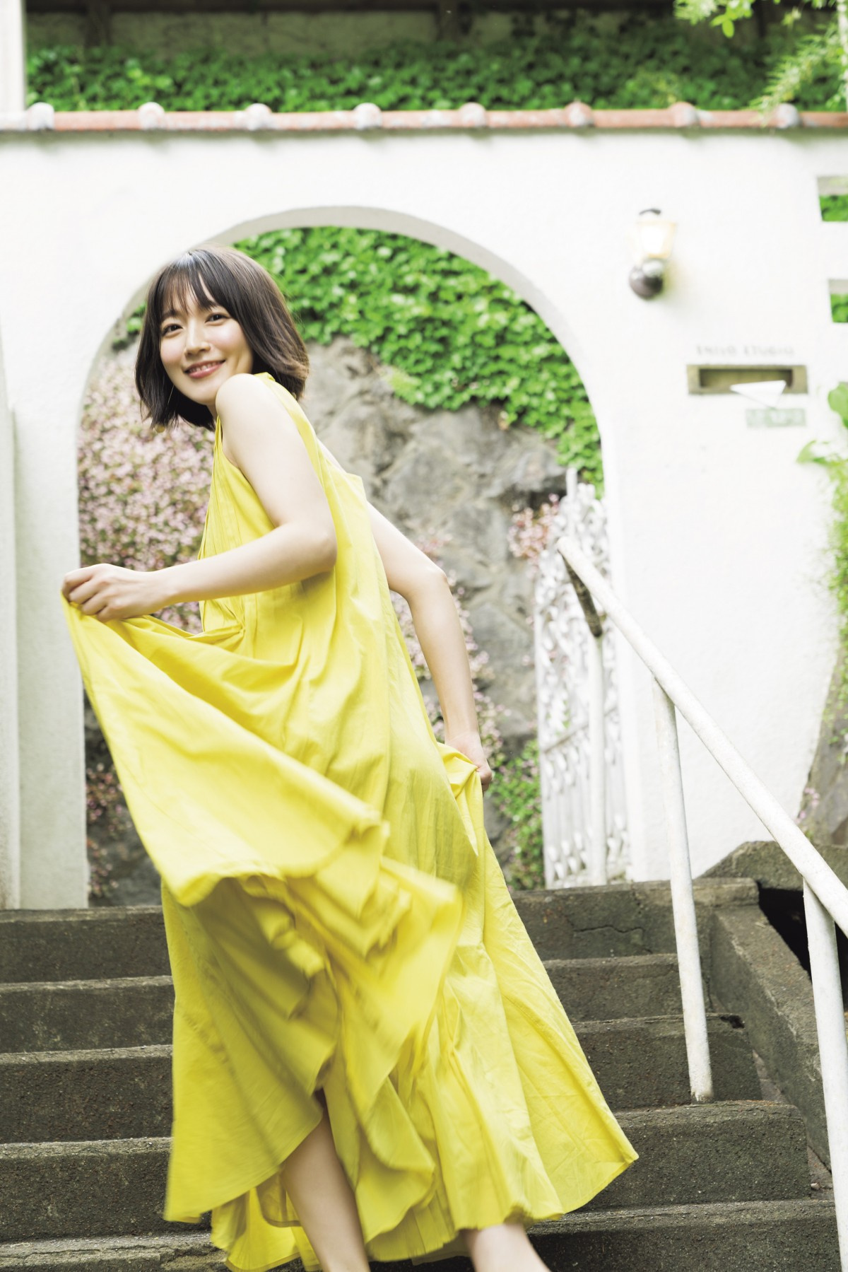 吉岡里帆 夏先取りスタイルで圧倒的な透明感と輝く美肌を披露 Oricon News 吉岡里帆 夏先取りスタイルで圧倒的な透明感と輝く美肌を披露 Oricon News