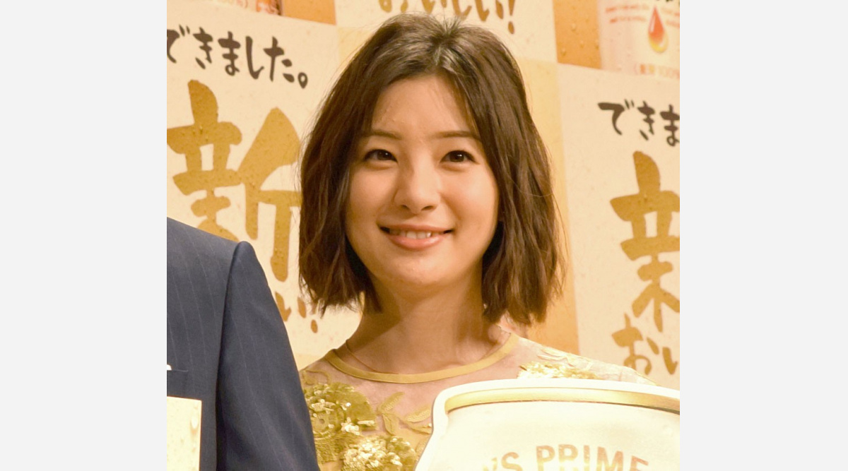 足立梨花 幼少期の写真公開 美少女ぶりに こんな娘がいたらなー の声 Oricon News