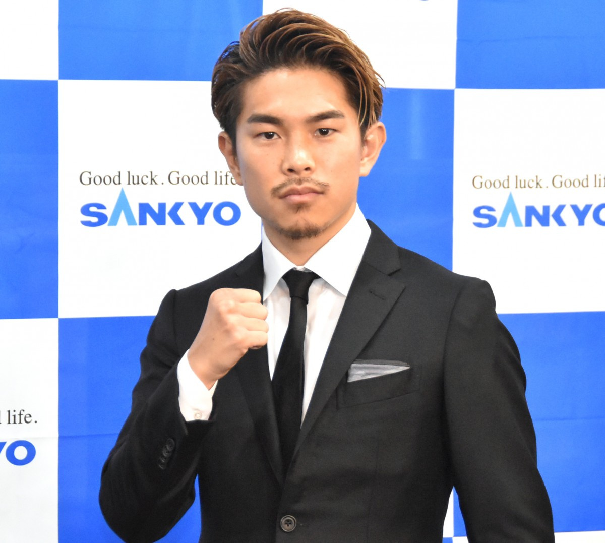 井岡一翔選手 一般女性との再婚発表 今秋第1子誕生へ Oricon News