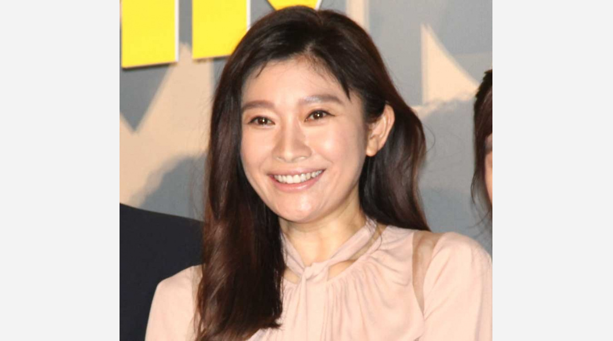 篠原涼子 イベントでお腹の音鳴る 大きなお弁当登場で 唐揚げ最高です Oricon News 篠原涼子 イベントでお腹の音鳴る 大きなお弁当登場で 唐揚げ最高です Oricon News