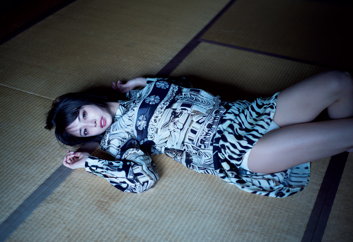 美人youtuberサキ吉 水着グラビア初挑戦 加工ナシ で 普段見せない生身の自分 Oricon News