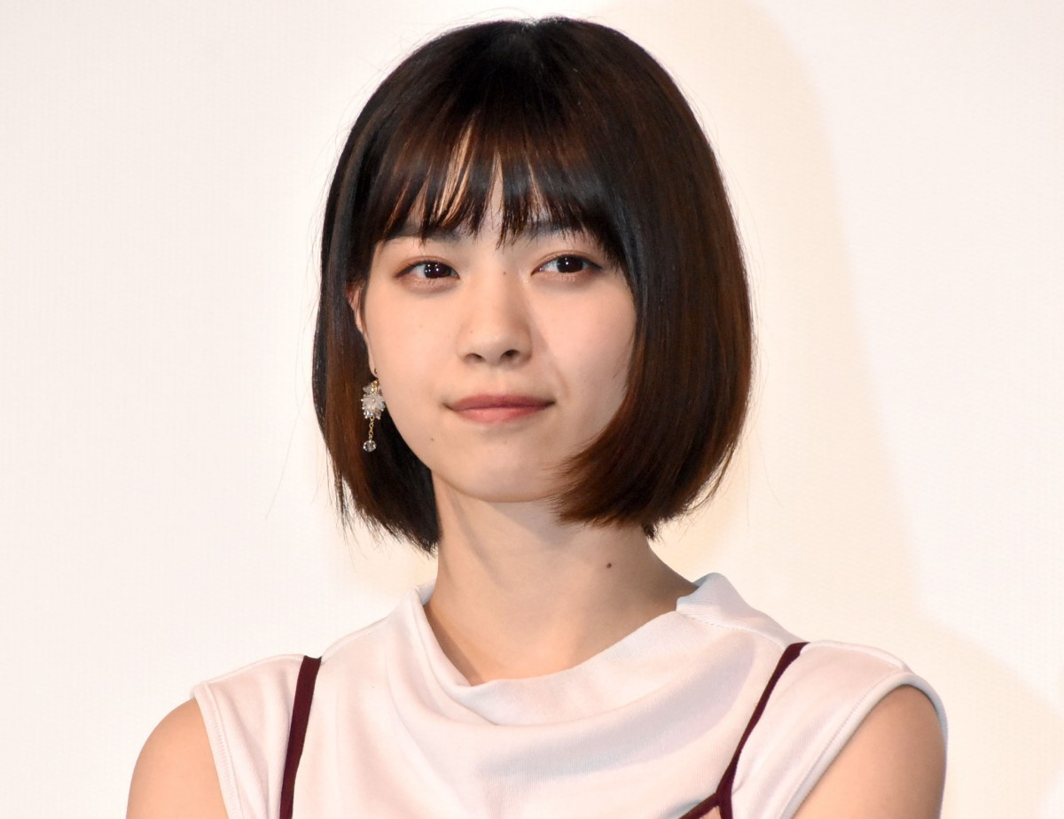 大人っぽくて色気が 西野七瀬が妖艶 バーショット 披露 Oricon News