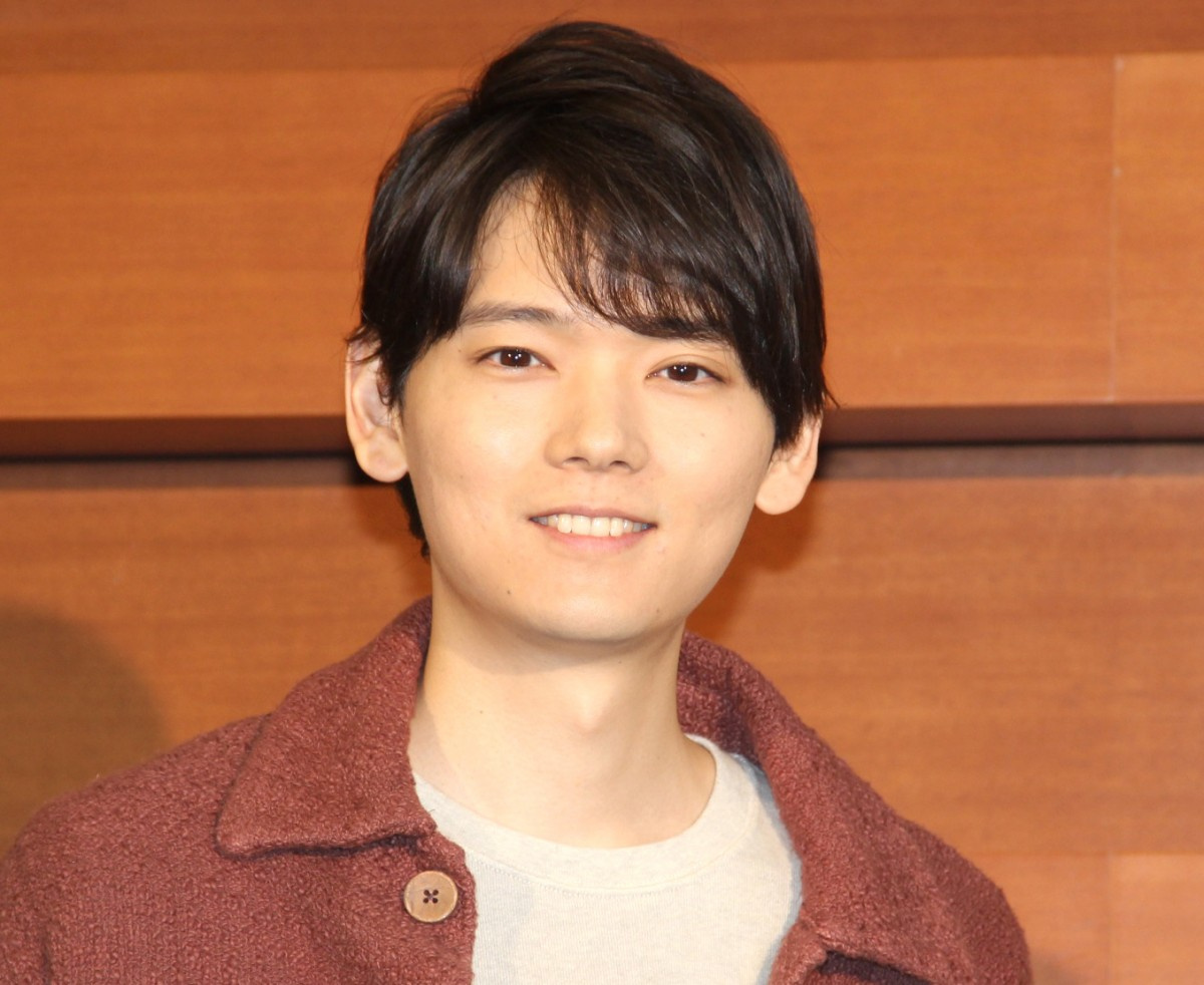 古川雄輝 結婚後初の公の場で笑顔 主演舞台に意気込み 身を引き締めて頑張りたい Oricon News