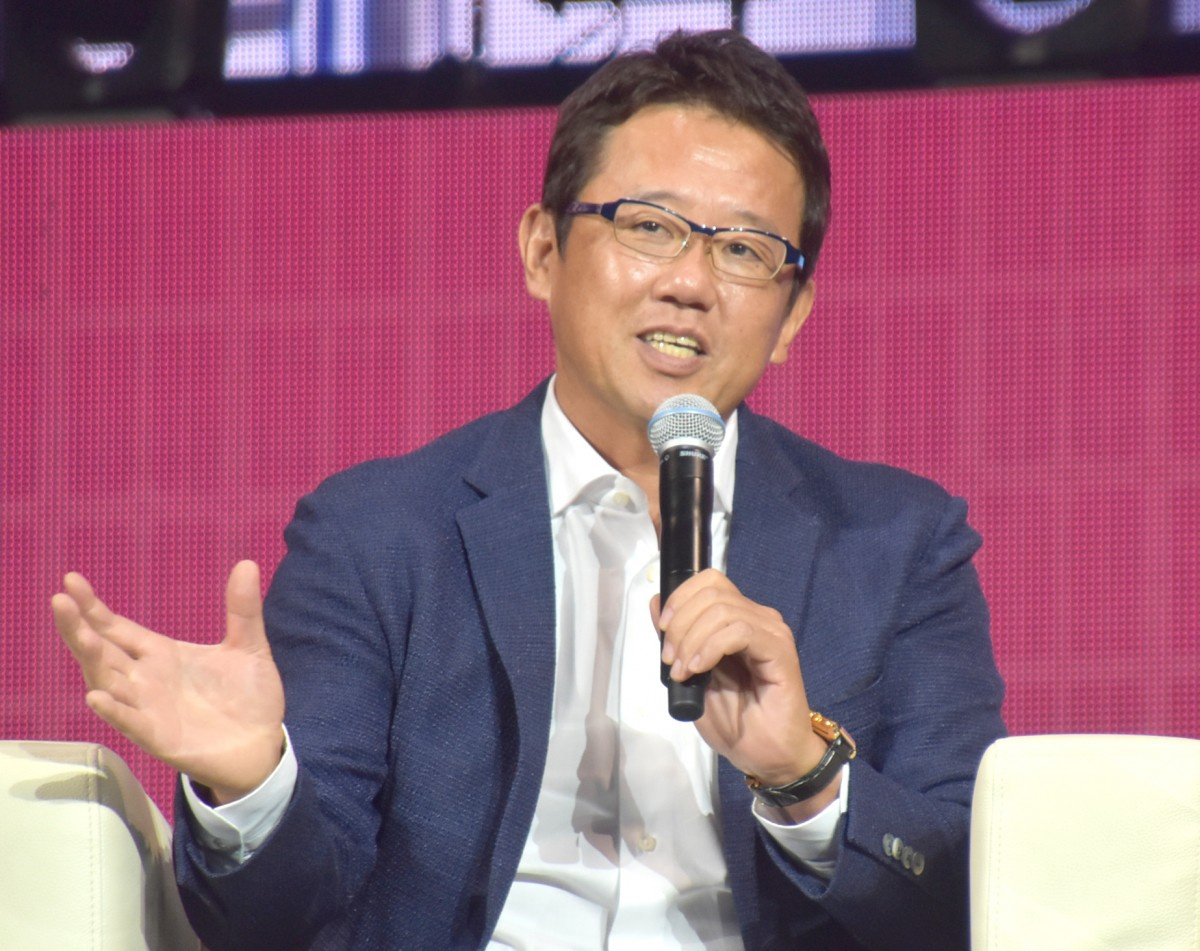 古田敦也 楽天のプロ野球参入に感謝 三木谷会長 Jリーグ村井チェアマン直撃 イニエスタ どうですか Oricon News 古田敦也 楽天のプロ野球参入に感謝 三木谷会長 Jリーグ村井チェアマン直撃 イニエスタ どうですか Oricon News