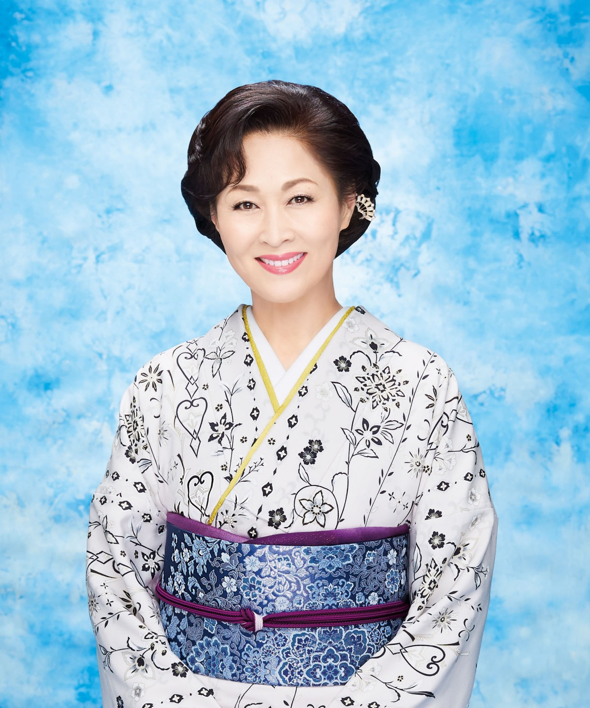 演歌歌手 島津悦子 人工股関節置換術へ 2週間入院 Oricon News