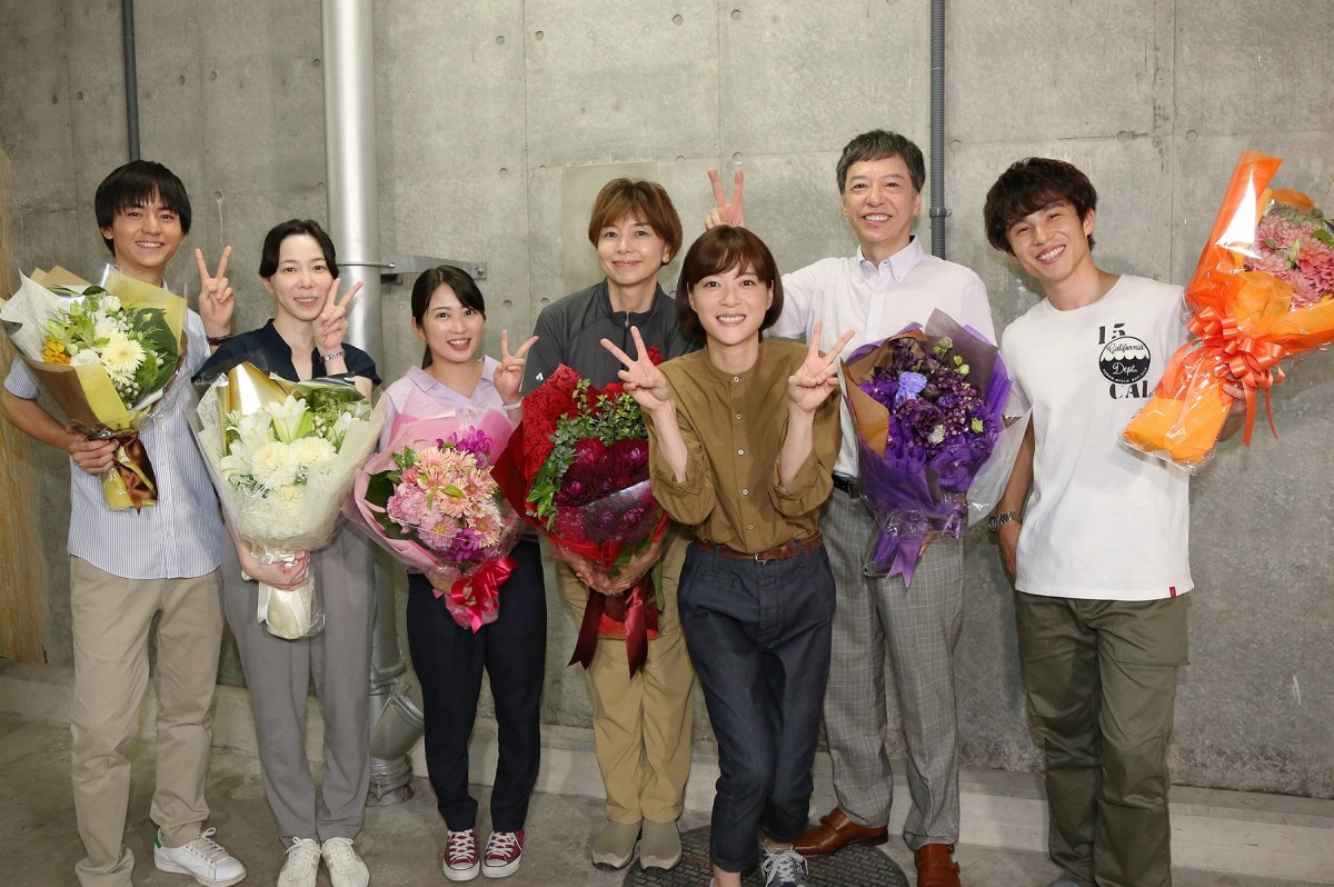 山口智子 志田未来ら月9 法医学教室 チームが撮了 これから旅に出ます Oricon News