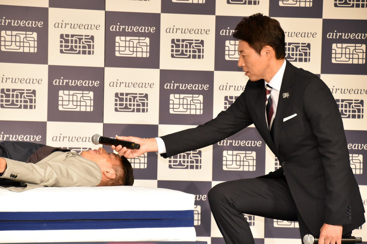 松岡修造氏 愛弟子 錦織圭にマイク アシスト 報道陣多さにも驚き こんな景色なんですね Oricon News 松岡修造氏 愛弟子 錦織圭にマイク アシスト 報道陣多さにも驚き こんな景色なんですね Oricon News