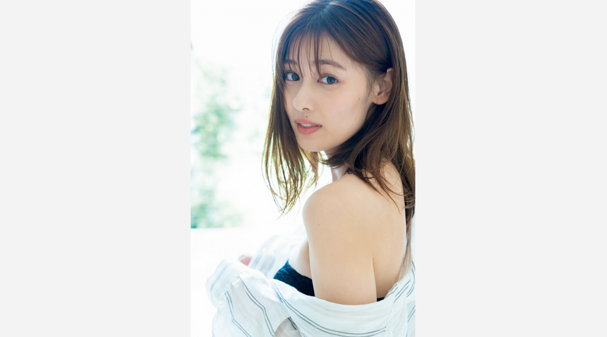 現役看護師美女 大原茉莉奈 人生初グラビアで美肌を大胆に披露 Oricon News