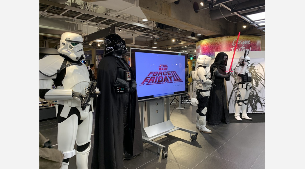 スター ウォーズ 商品解禁 Forcefridayiii 渋谷 池袋で開催 Oricon News