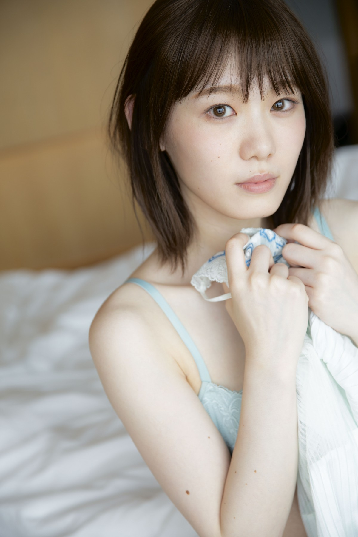 欅坂46小池美波1st写真集 発売5週目もtop10キープ ロングヒットのきざし Oricon News