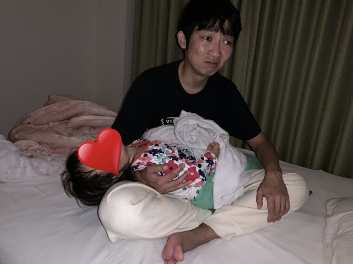 ノンスタ石田 イクメン姿に すてき 双子の愛娘を寝かしつけ 背中を ポンポン Oricon News
