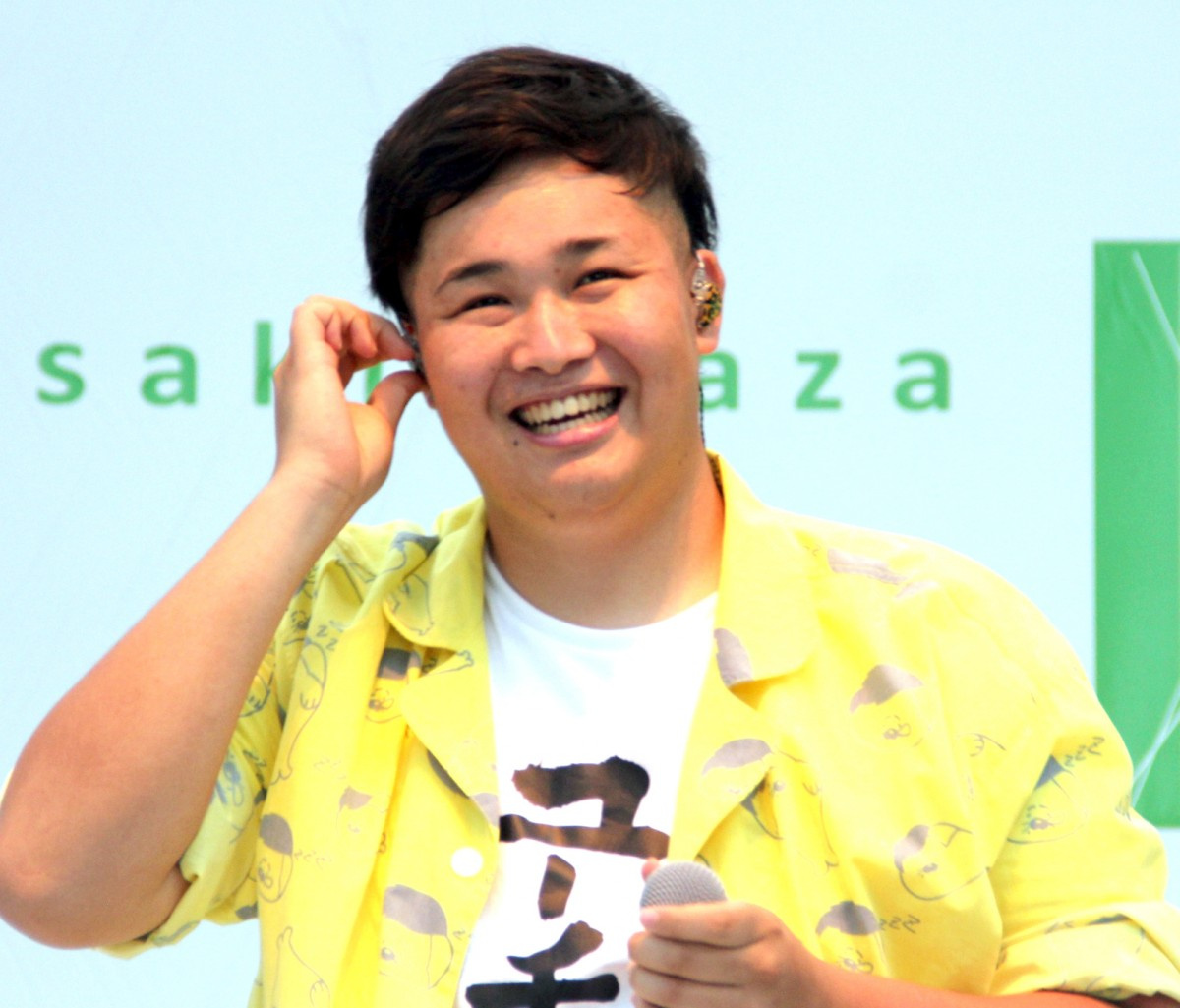 Fischer S ンダホ 楽曲提供の湘南乃風に感謝 ミニライブは3000人が歓喜 Oricon News Fischer S ンダホ 楽曲提供の湘南乃風に感謝 ミニライブは3000人が歓喜 Oricon News