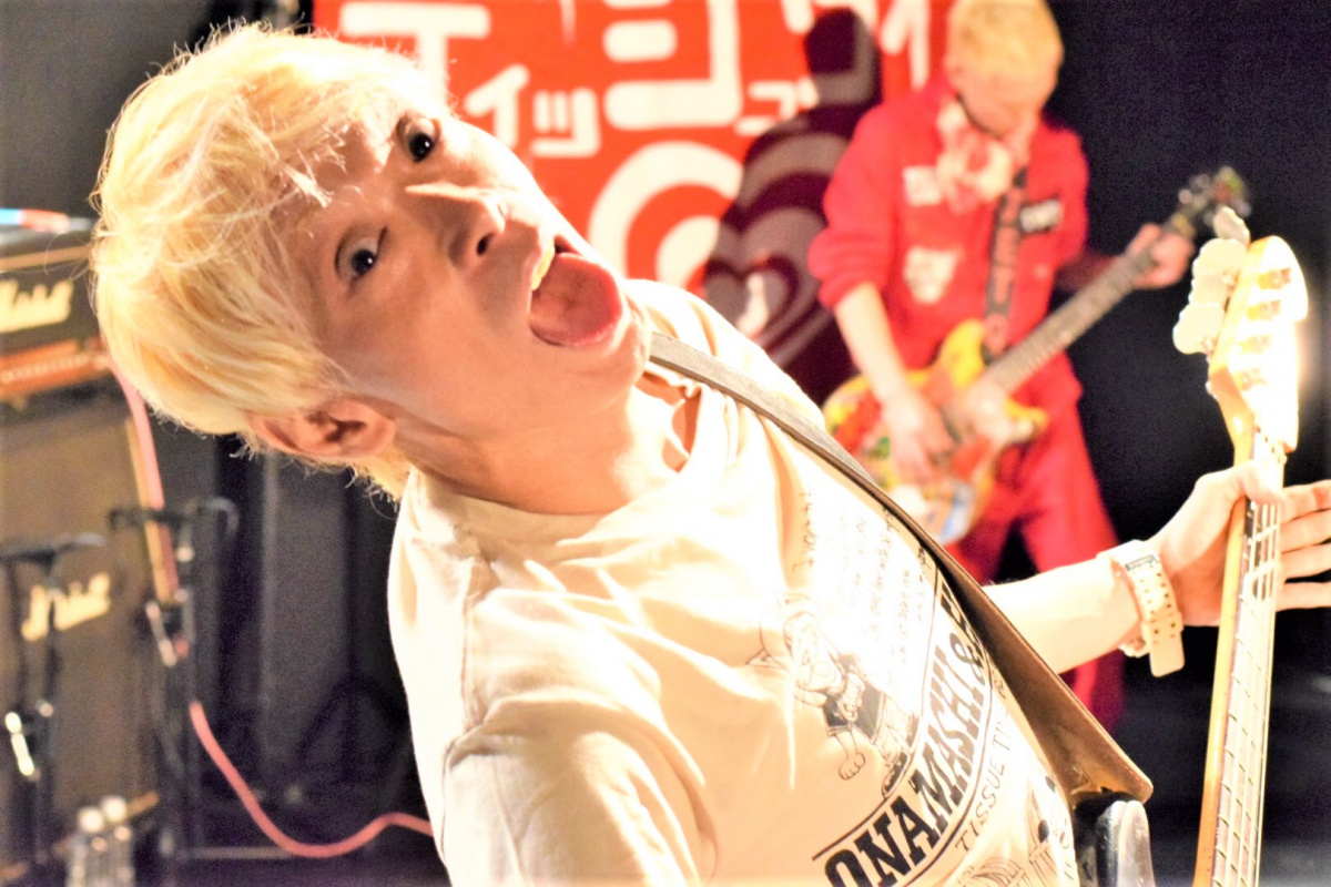 性春パンクバンド オナマシ イノマーさん 53歳で死去 口腔底がんで闘病1年5ヶ月 Oricon News 性春パンクバンド オナマシ イノマーさん 53歳で死去 口腔底がんで闘病1年5ヶ月 Oricon News