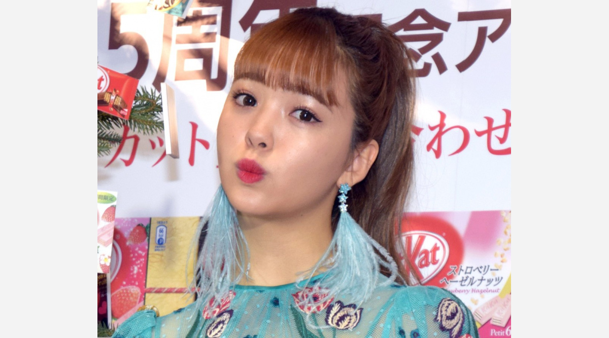 藤田ニコル セーラー服姿でウインク エモすぎる 最強 無敵 とファン悶絶 Oricon News