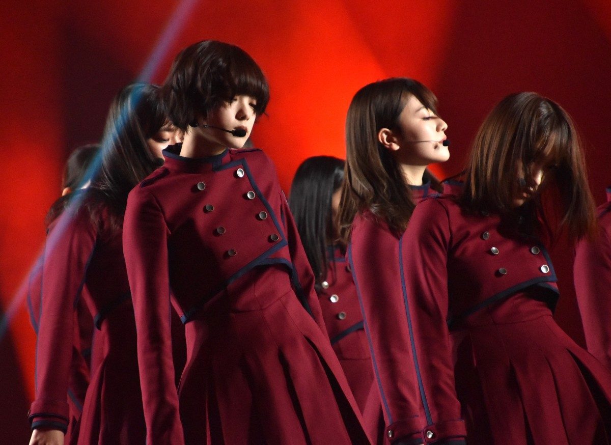 紅白リハ 欅坂46 不協和音 で不穏な空気 平手がよろめき音響トラブルも Oricon News