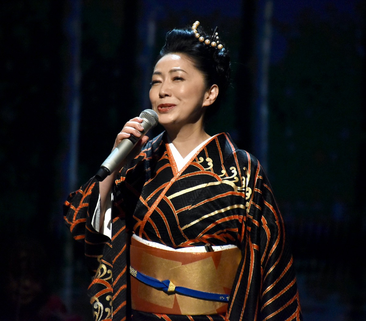 紅白 石川さゆり 3時代わたり往年の名曲披露 大河共演の長谷川博己は演技を絶賛 Oricon News