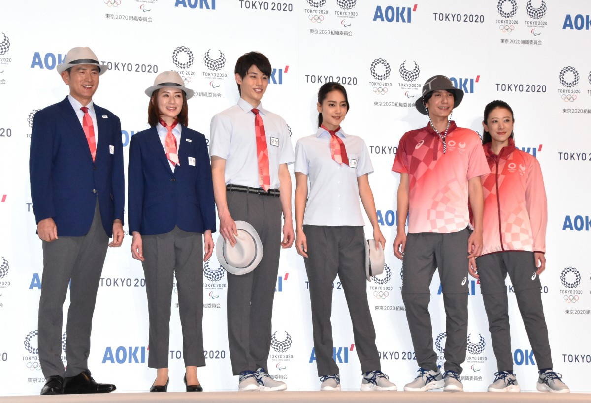東京五輪の技術役員ユニフォーム発表 2種類を用意 フォーマルウェアはスカートを廃止 Oricon News 東京五輪の技術役員ユニフォーム発表 2種類を用意 フォーマルウェアはスカートを廃止 Oricon News