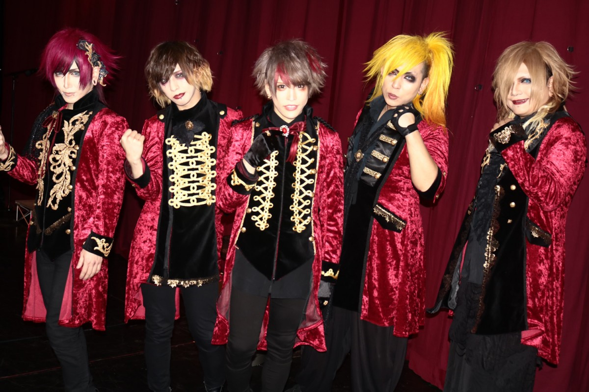 V系バンド Theraid レコ大 紅白 へ飛躍誓う ビジュアル系を盛り上げたい Oricon News V系バンド Theraid レコ大 紅白 へ飛躍誓う ビジュアル系を盛り上げたい Oricon News