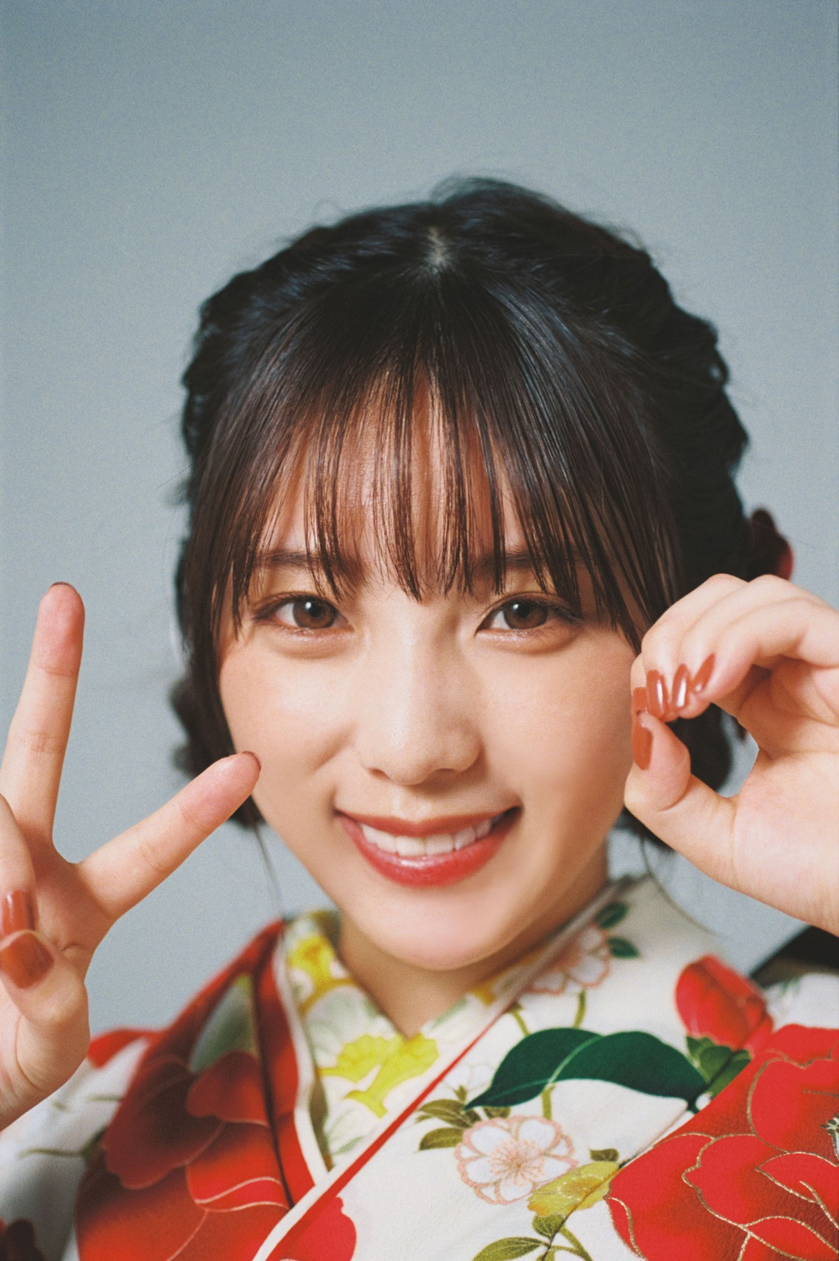 与田祐希 ハタチ目前に振袖姿を一足早く披露 写真集 おまけbook 誌面カット公開 Oricon News