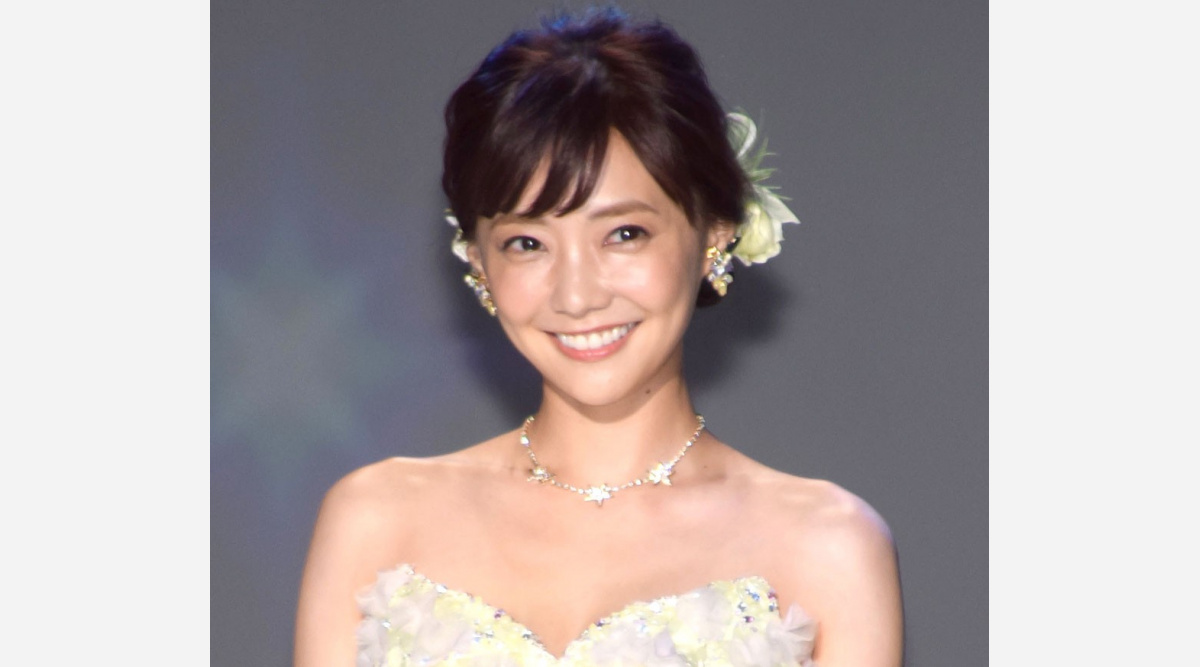 倉科カナ 肩出し ミニスカ アイドル 風ショットにファン悶絶 きゃわえぇぇぇーーーっす Oricon News