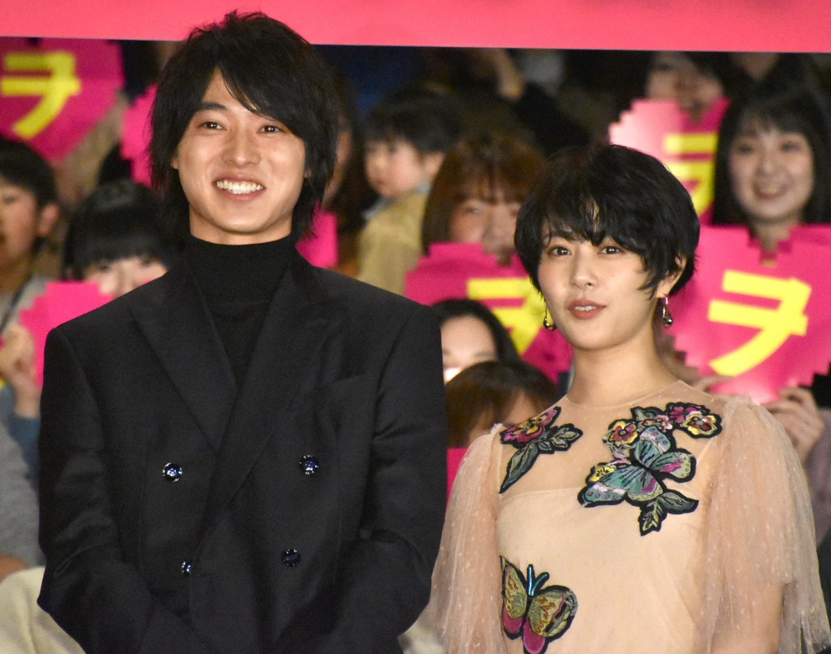 山崎賢人 ムロツヨシのジェスチャーも高畑充希に伝わらず 布施明さん に会場爆笑 Oricon News 山崎賢人 ムロツヨシのジェスチャーも高畑充希に伝わらず 布施明さん に会場爆笑 Oricon News
