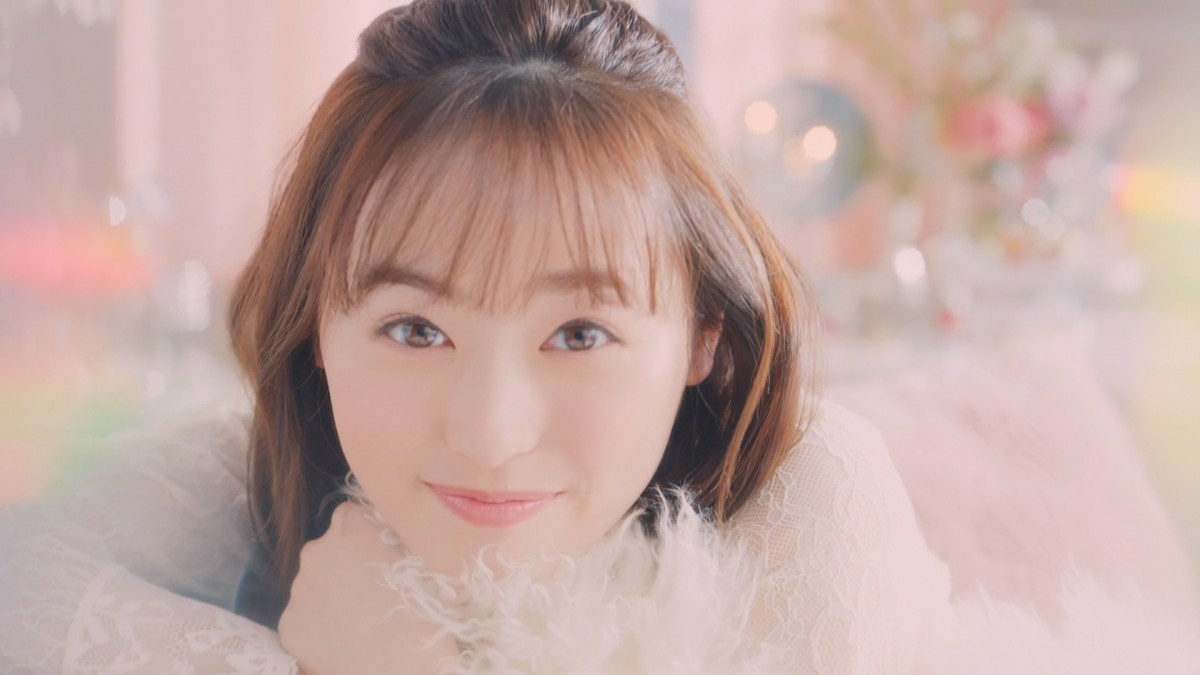 この顔になりたい 福原遥のあざと可愛いい おねだり顔 にドキッ 羽生結弦の華麗な4回転ジャンプに過去最高cmの評価も 注目cm Oricon News この顔になりたい 福原遥のあざと可愛いい おねだり顔 にドキッ 羽生結弦の華麗な4回転ジャンプに過去最高cmの評価も 注目cm Oricon News