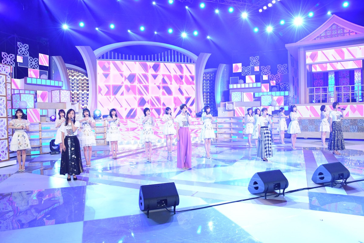 Akb 神7 の4人が現役メンバーと生歌唱 前田敦子 みなさんにも楽しんでいただけたら Oricon News Akb 神7 の4人が現役メンバーと生歌唱 前田敦子 みなさんにも楽しんでいただけたら Oricon News