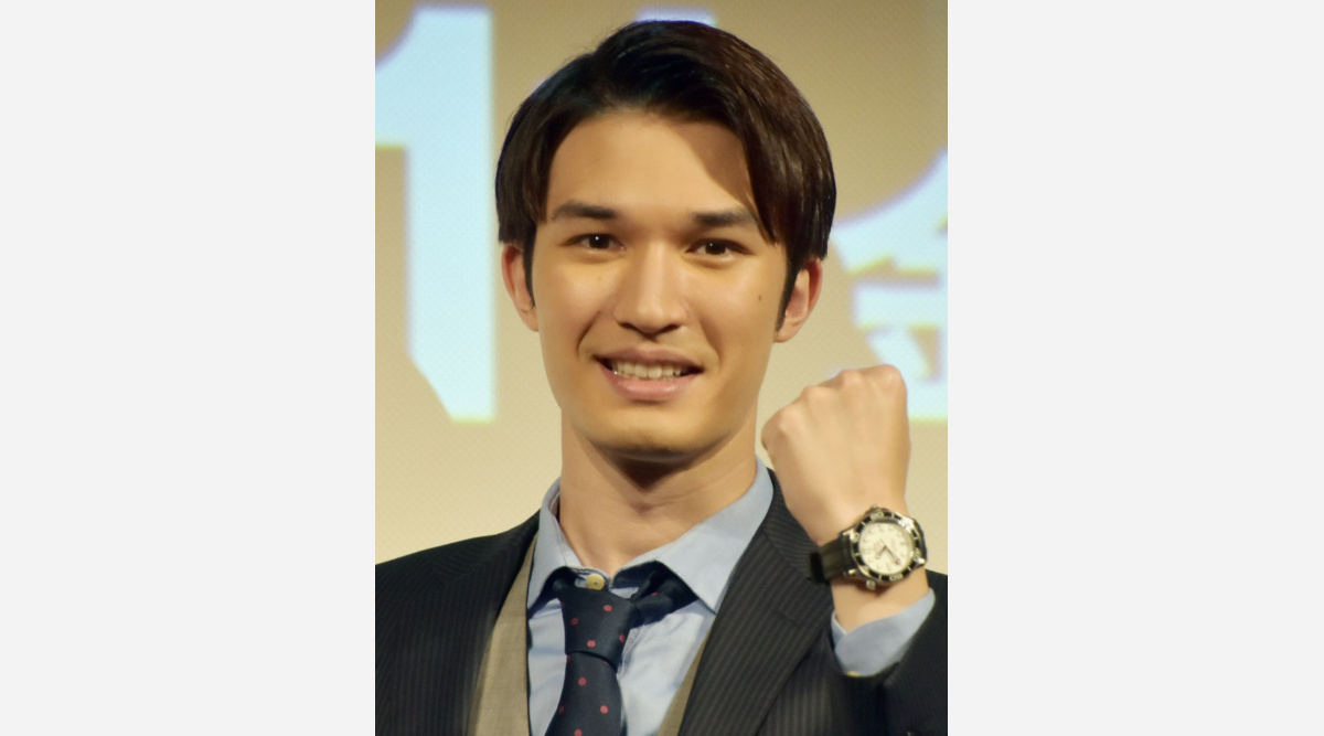 ジェシー 山田涼介をガン見 なんて美しいんだ ドラマ現場では真面目な一面も Oricon News ジェシー 山田涼介をガン見 なんて美しいんだ ドラマ現場では真面目な一面も Oricon News