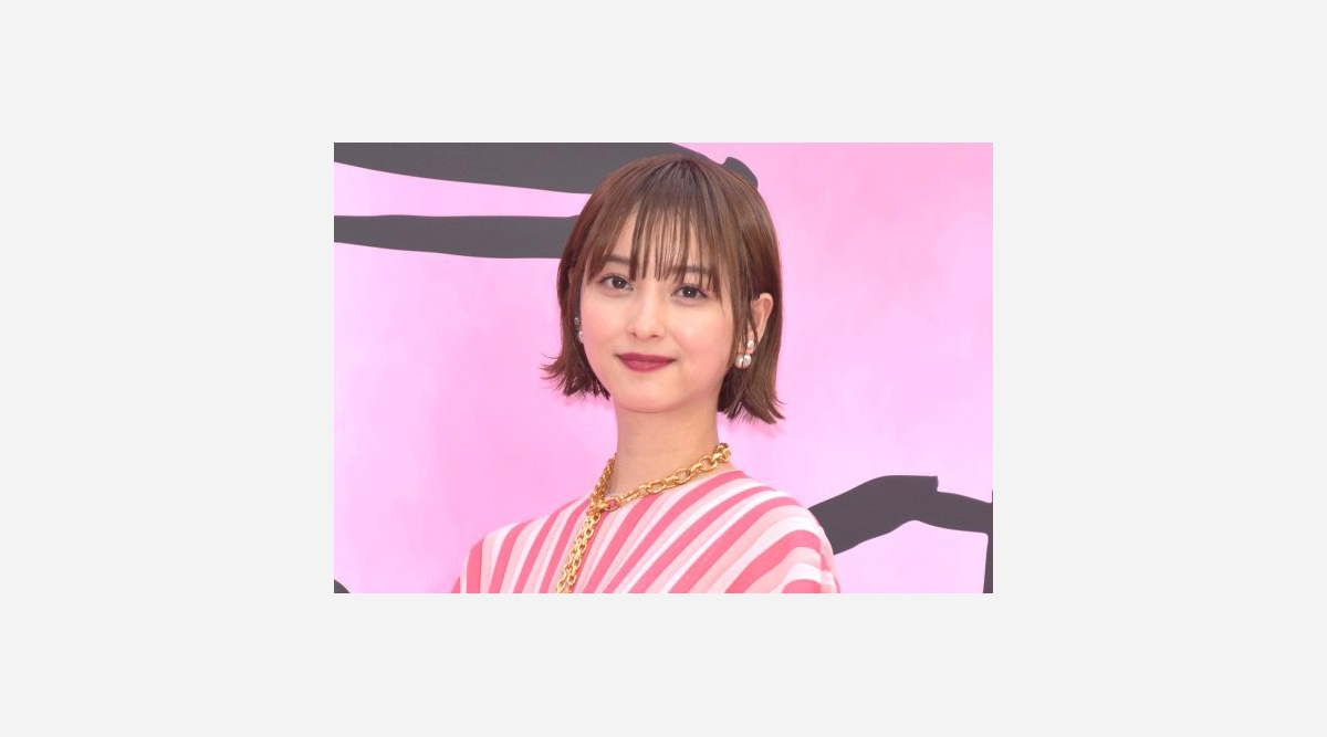 佐々木希 スリットから美脚チラリ 人間離れした美しさ 女神みたい Oricon News