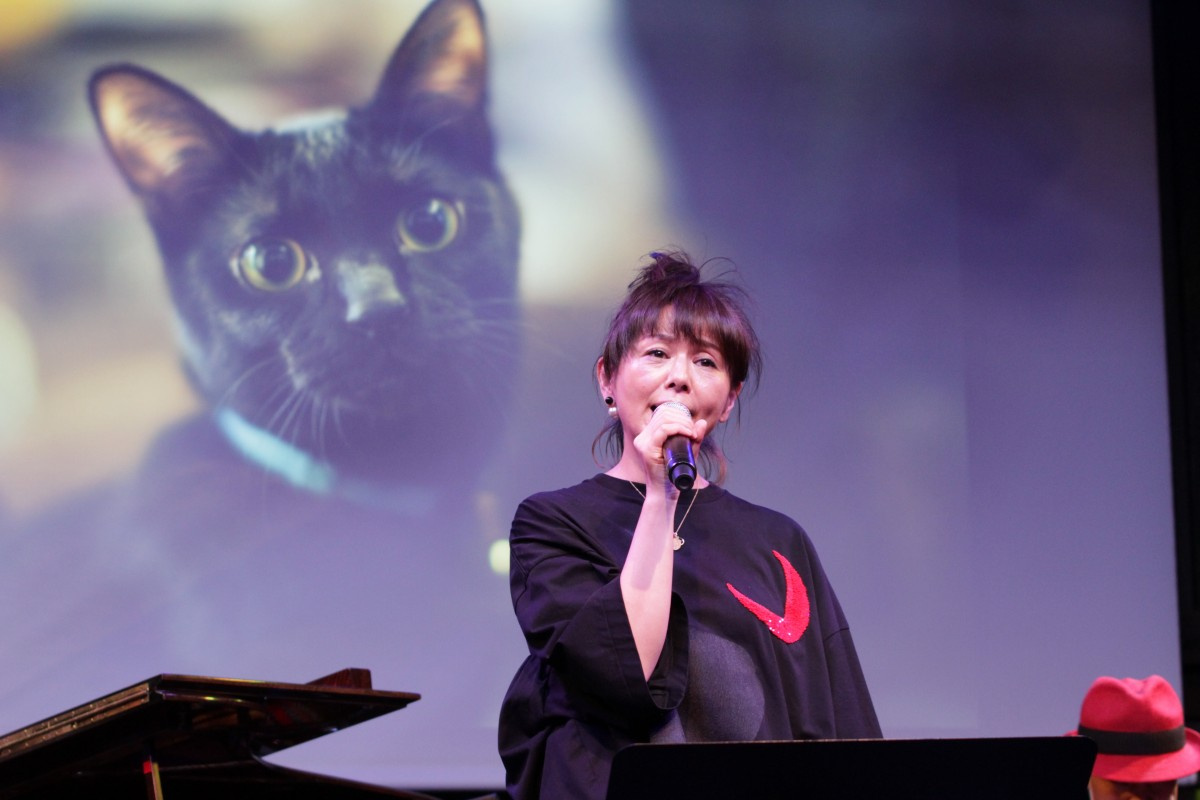 小泉今日子 動物愛護強く訴え 家族みたいに大切に Oricon News 小泉今日子 動物愛護強く訴え 家族みたいに大切に Oricon News